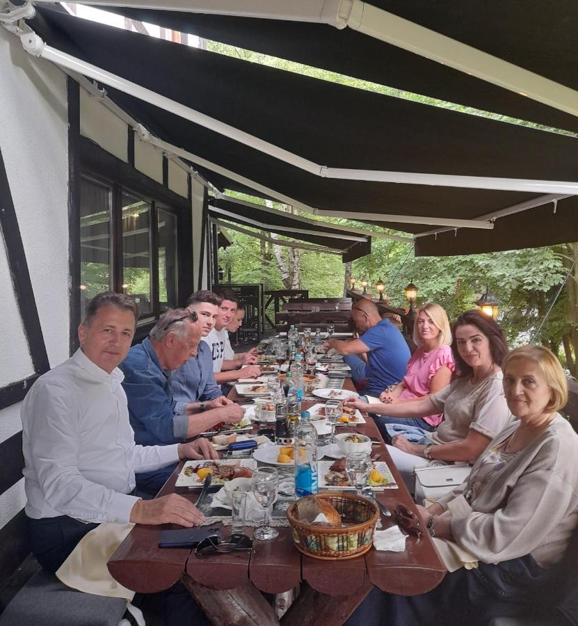 Teuta Palace Dom Faletici Hotel Sarajevo Eksteriør billede