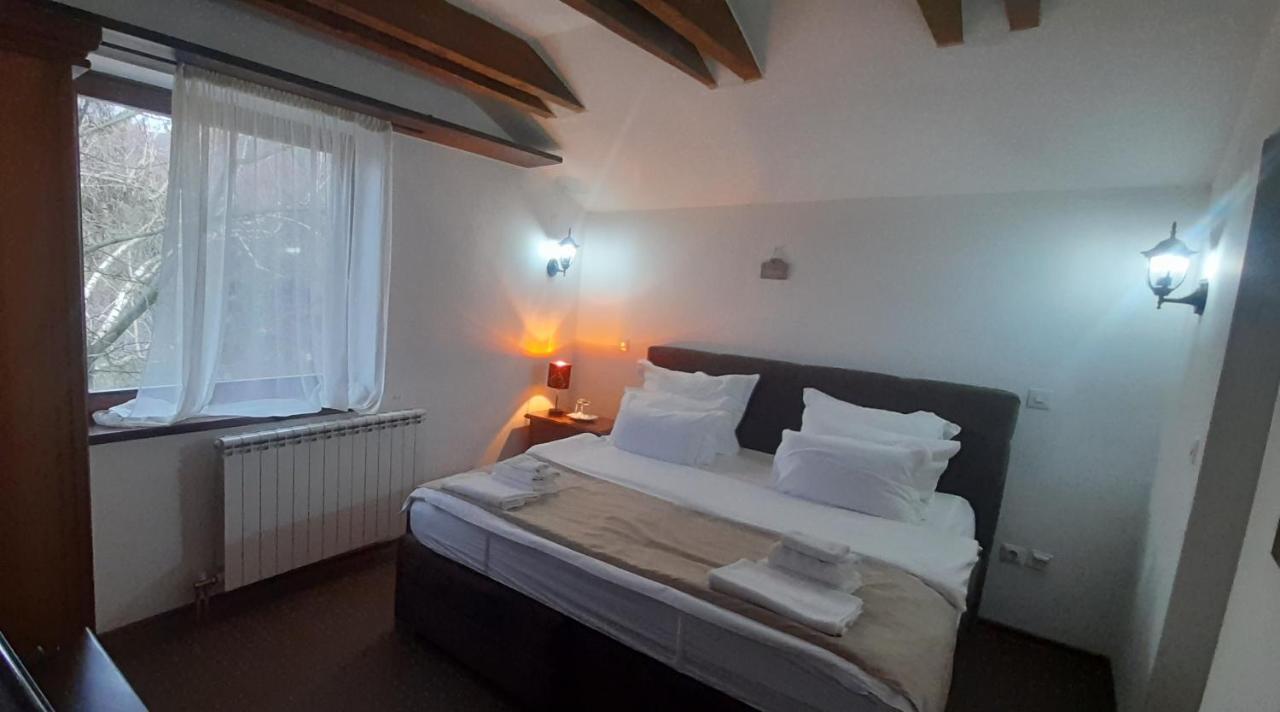 Teuta Palace Dom Faletici Hotel Sarajevo Eksteriør billede