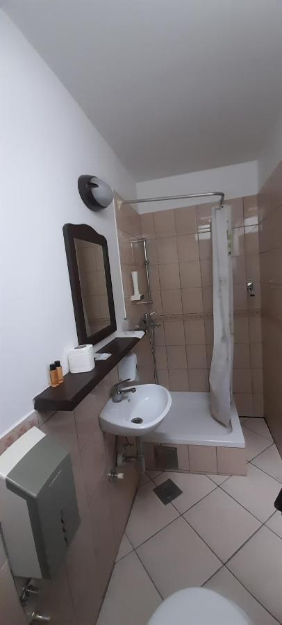 Teuta Palace Dom Faletici Hotel Sarajevo Eksteriør billede