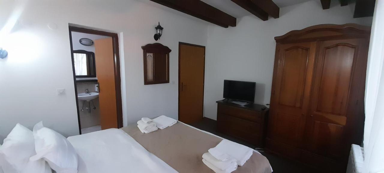 Teuta Palace Dom Faletici Hotel Sarajevo Eksteriør billede