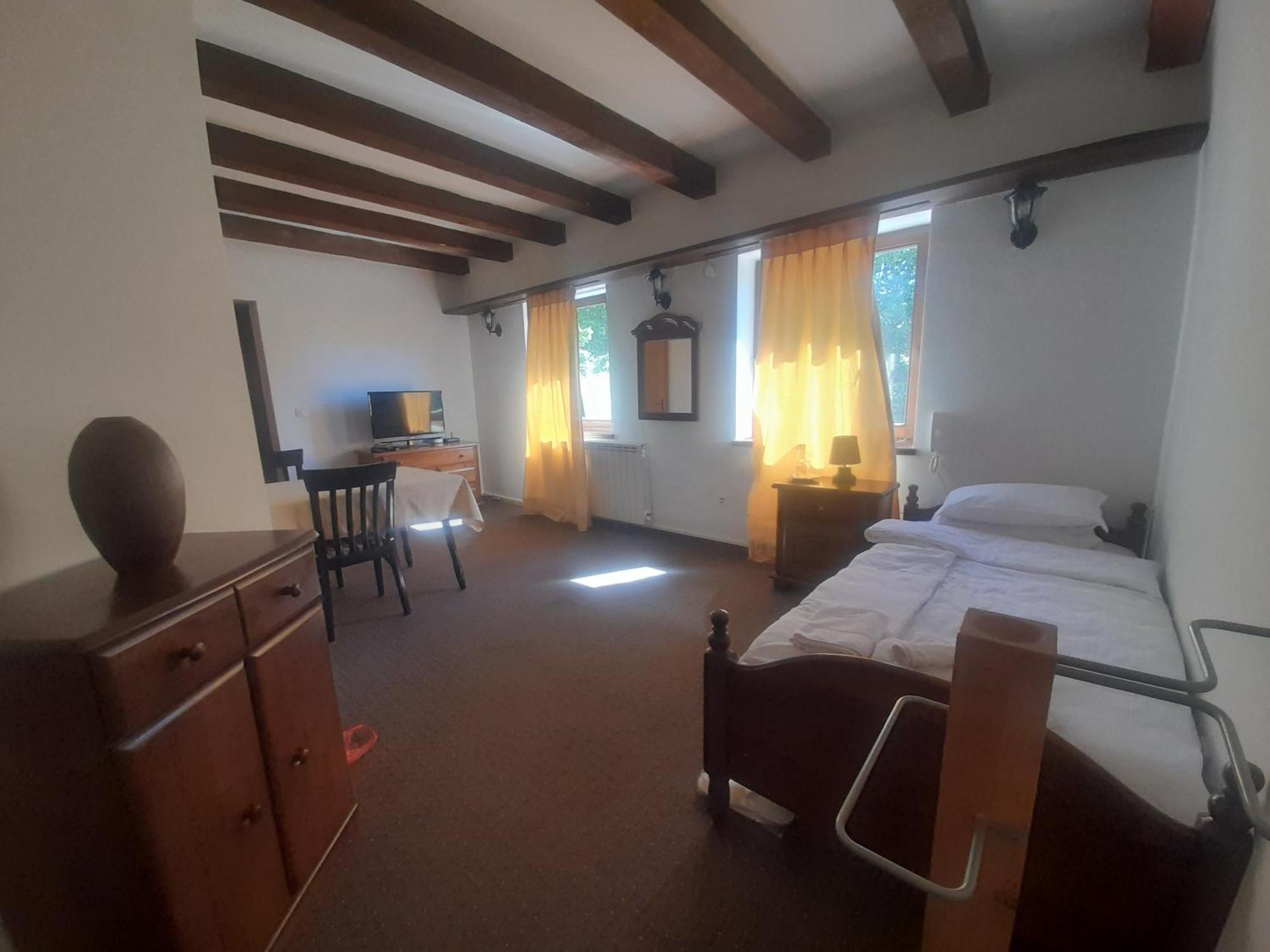 Teuta Palace Dom Faletici Hotel Sarajevo Eksteriør billede